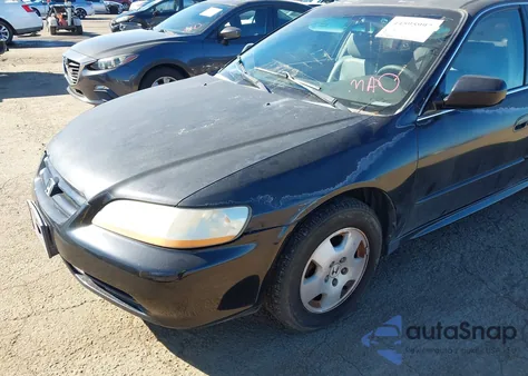 2001 Honda Accord 3.0 Ex из США, поврежденный, VIN 1HGCG16571A036489